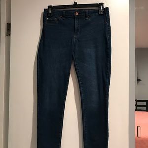 Jones New York Essex Skinny, medium dark wash